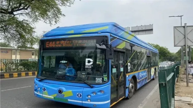 delhi-to-launch-app-for-realtime-tracking-of-electric-buses-check-features